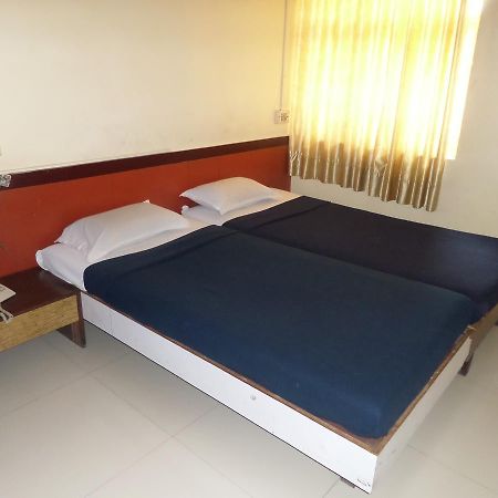 Hotel Sadanand Sāngli Esterno foto