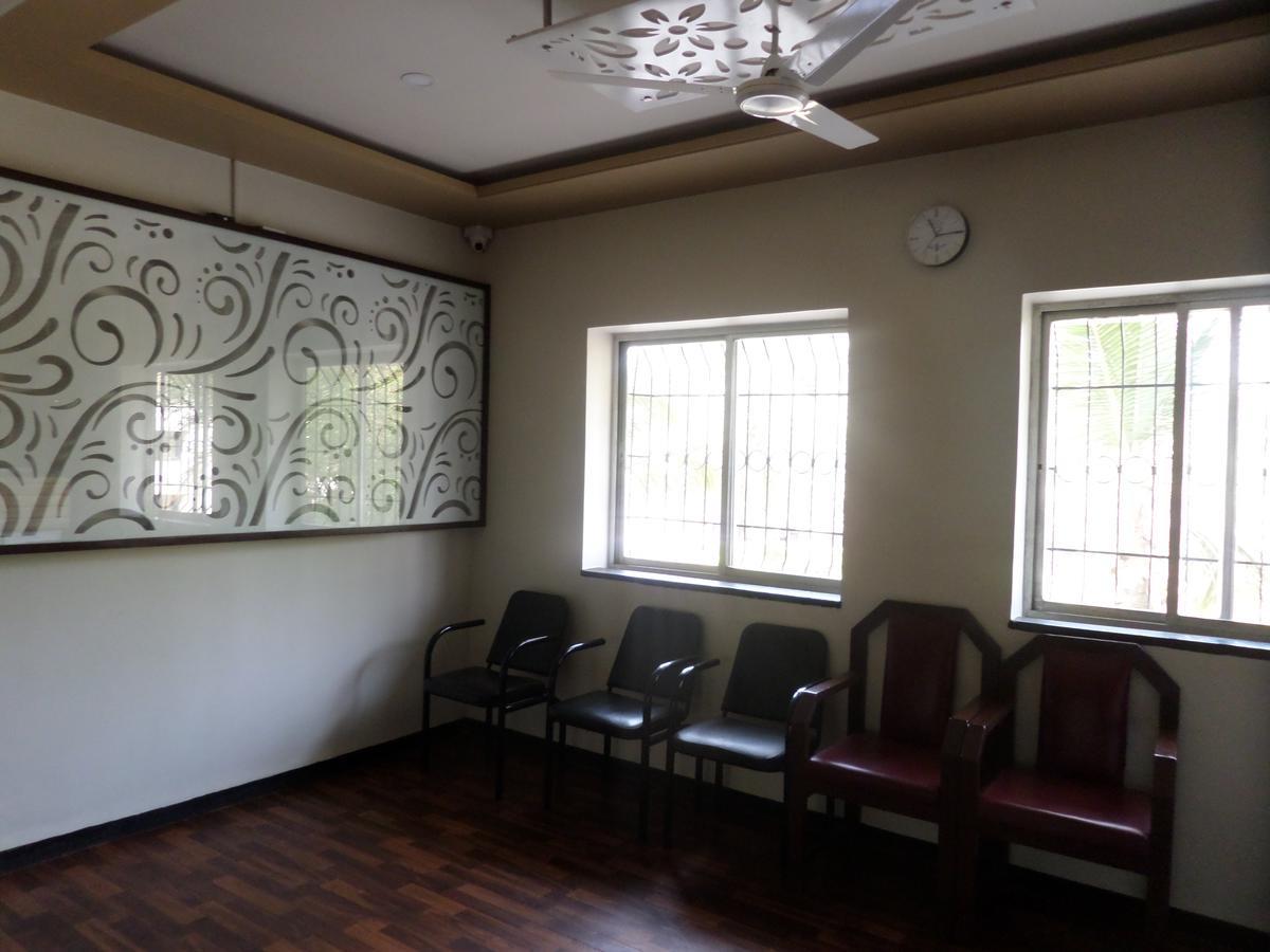 Hotel Sadanand Sāngli Esterno foto