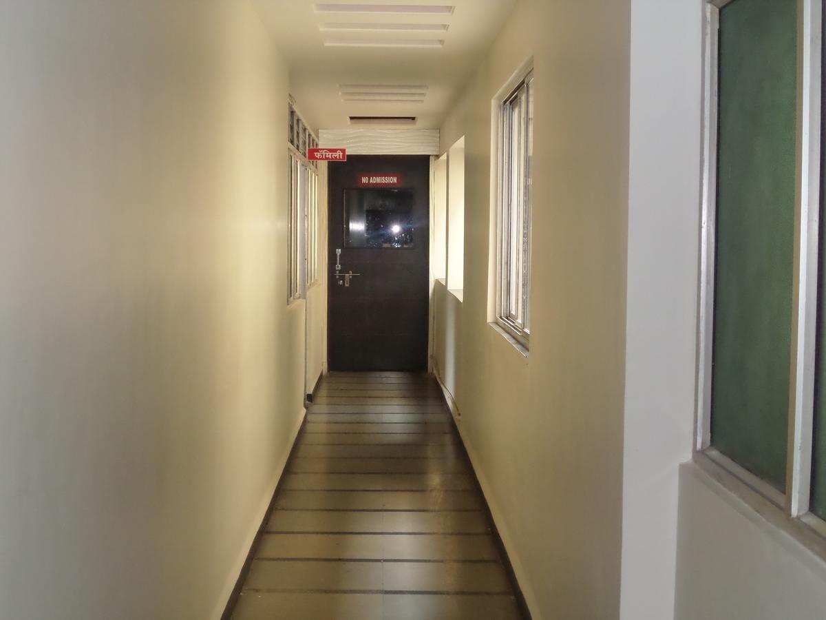 Hotel Sadanand Sāngli Esterno foto