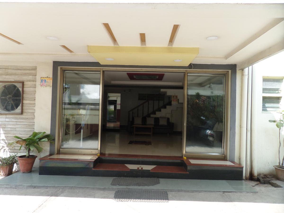 Hotel Sadanand Sāngli Esterno foto