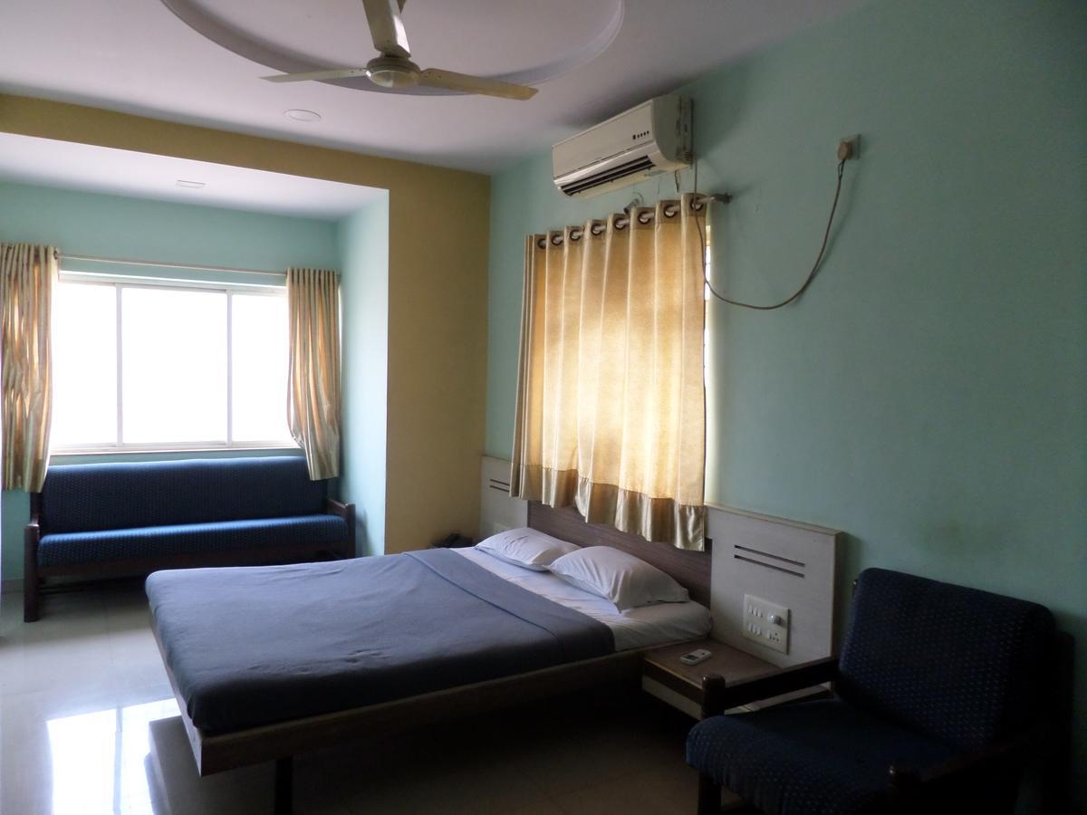 Hotel Sadanand Sāngli Esterno foto