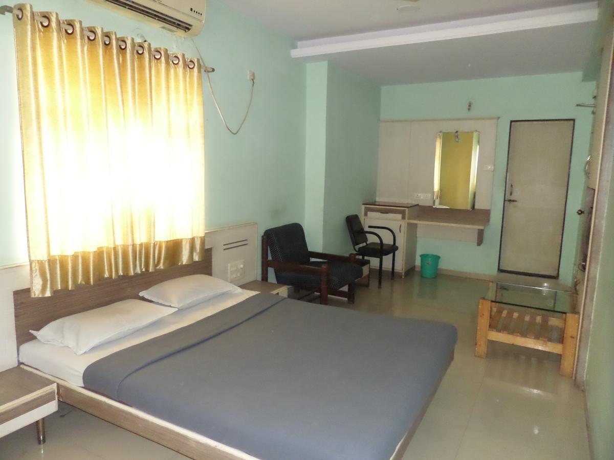 Hotel Sadanand Sāngli Esterno foto