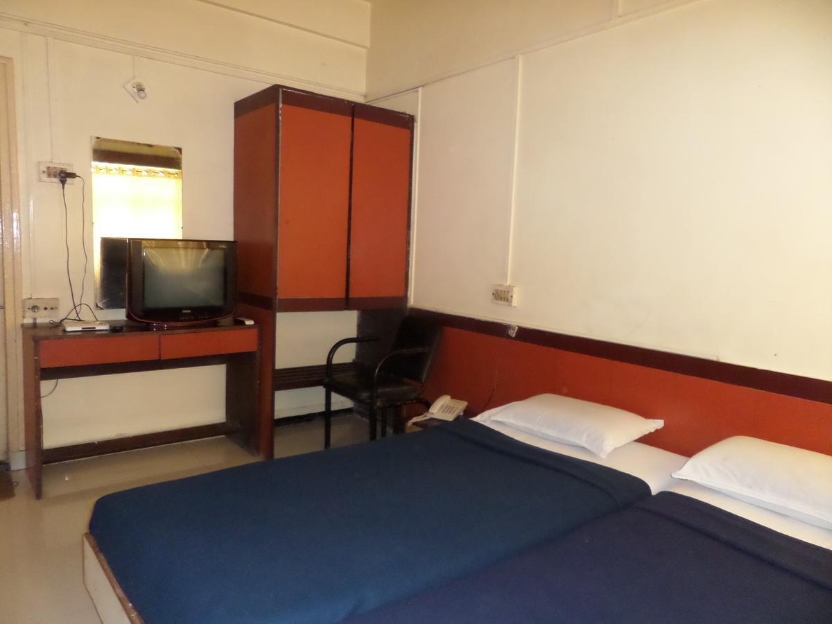 Hotel Sadanand Sāngli Esterno foto